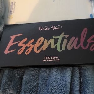 Assorted Eyeshadow palettes !